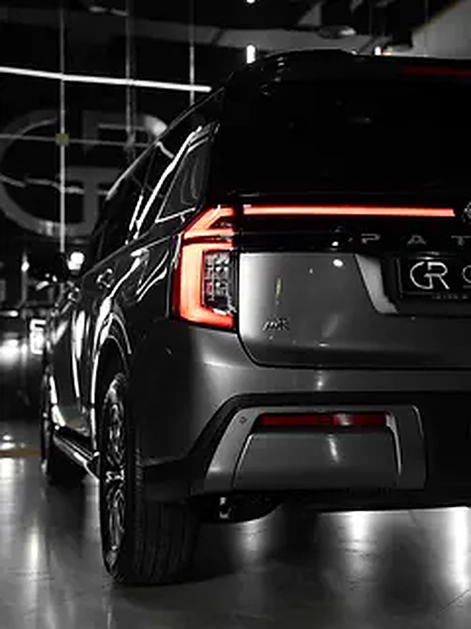 2025 Nissan Patrol for Rent in Al Quoz Industrial Area 3 photo 7
