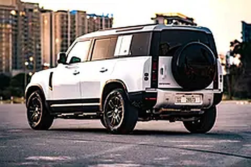 2024 Land Rover Defender for Rent in Al Quoz 4 photo 2
