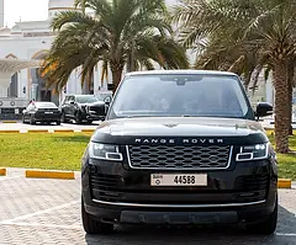 2020 Land Rover Range Rover for Rent in Al Hudaiba photo 2