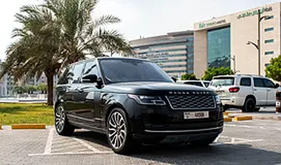 2020 Land Rover Range Rover for Rent in Al Hudaiba photo 3