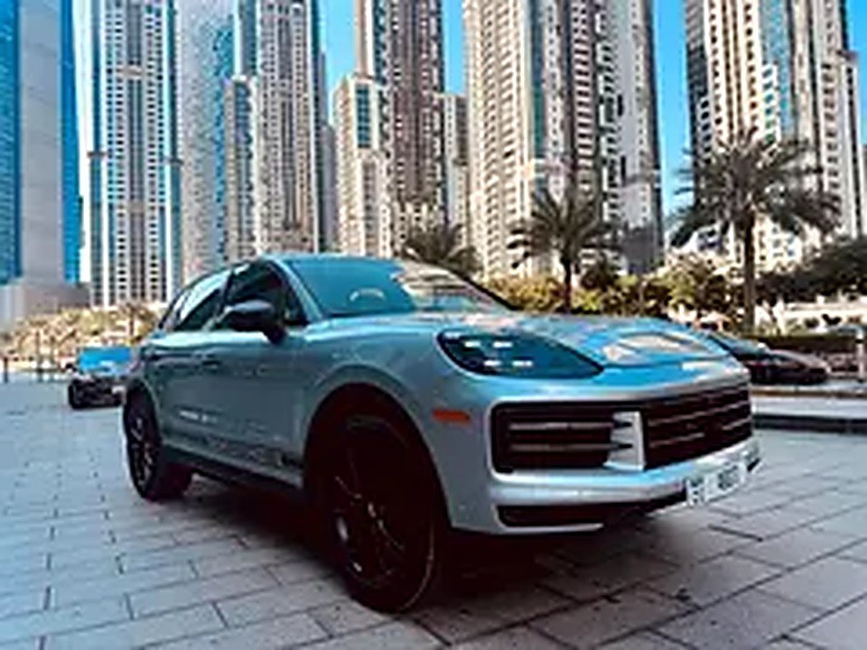 2025 Porsche Cayenne for Rent in Business Bay photo 2