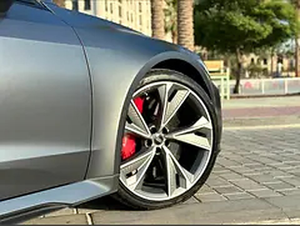 2022 Audi RS7 for Rent in Oud Metha photo 5