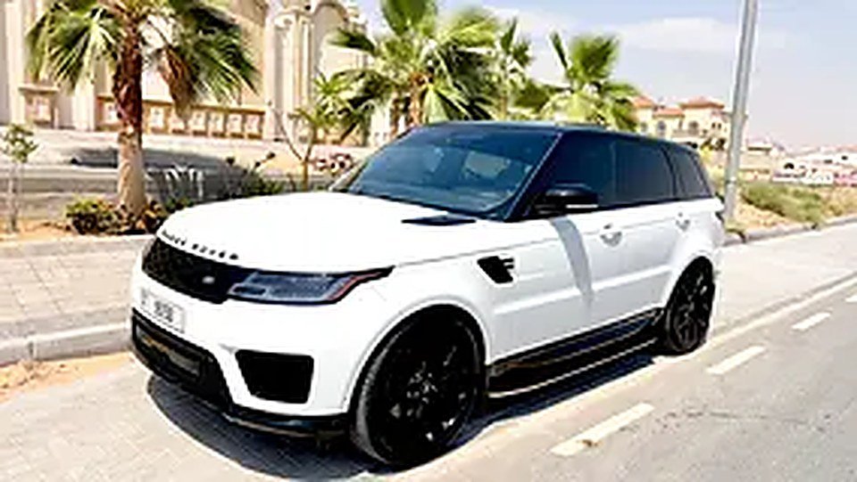 2022 Land Rover Range Rover Sport for Rent in Oud Metha photo 5