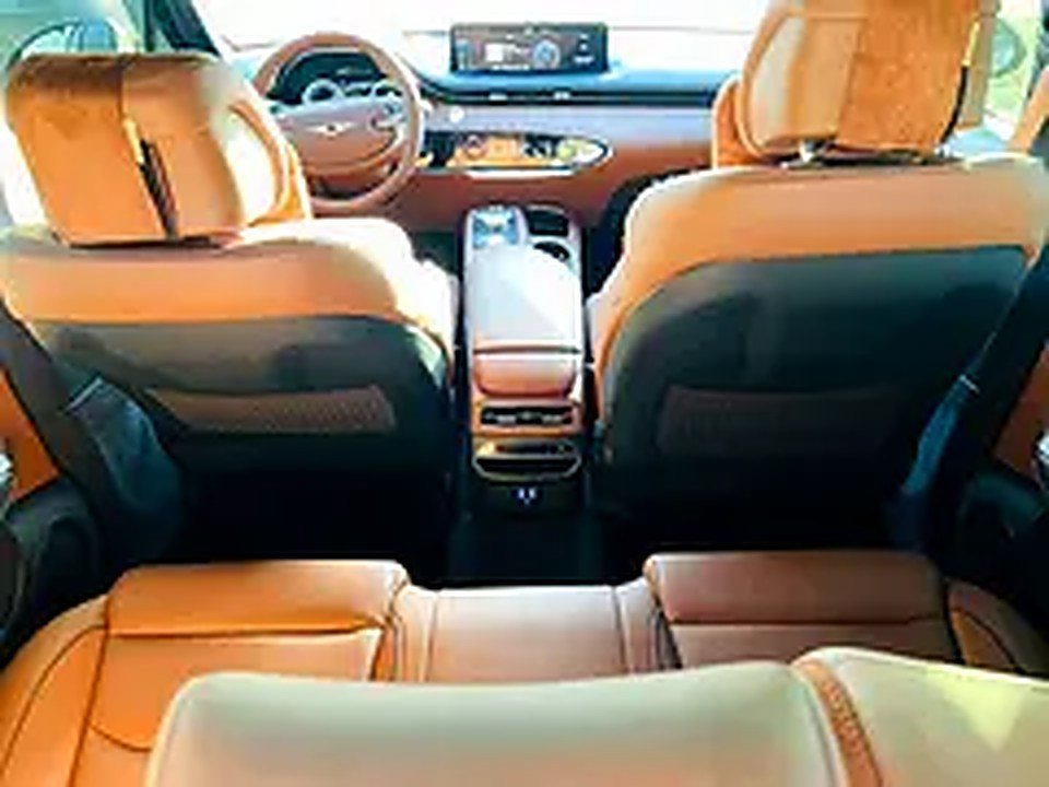 2024 Genesis GV70 for Rent in Sheikh Zayed Road photo 6
