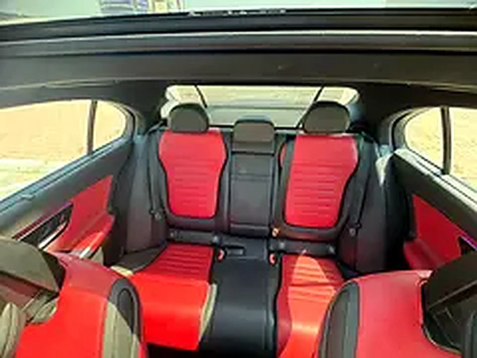 2022 Mercedes-Benz C-Class for Rent in Sheikh Zayed Road photo 5
