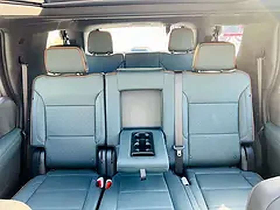 2025 GMC Yukon for Rent in Sheikh Zayed Road photo 3