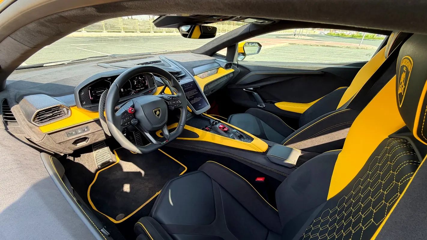 2024 Lamborghini Revuelto for Rent in Al Barsha 1 photo 9
