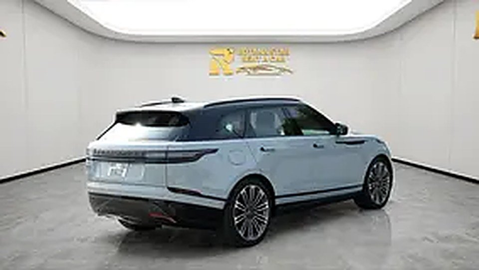 2025 Land Rover Range Rover Velar for Rent in Al Barsha 1 photo 2