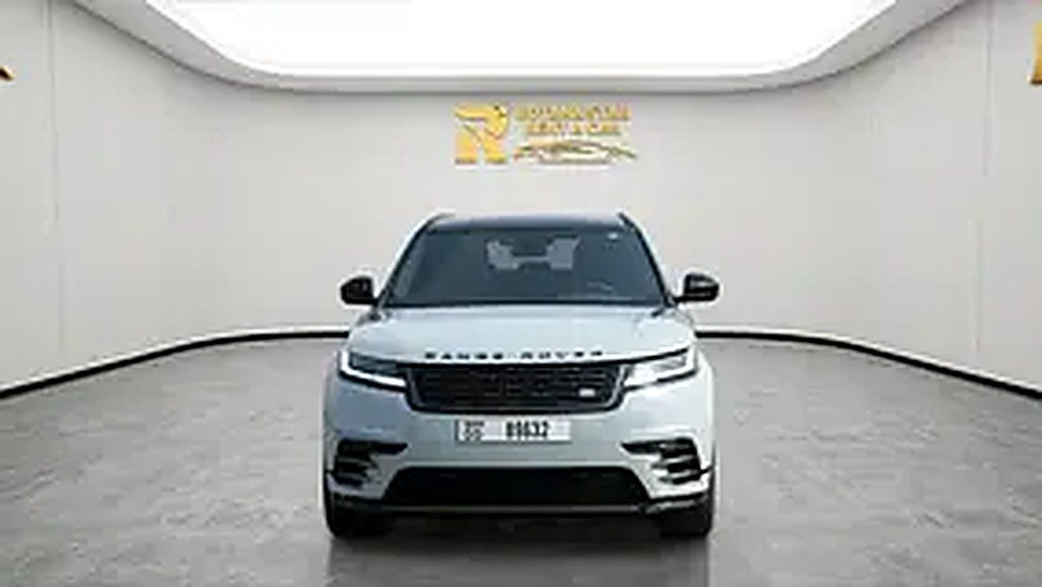 2025 Land Rover Range Rover Velar for Rent in Al Barsha 1 photo 4