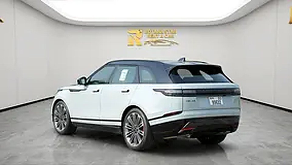 2025 Land Rover Range Rover Velar for Rent in Al Barsha 1 photo 5