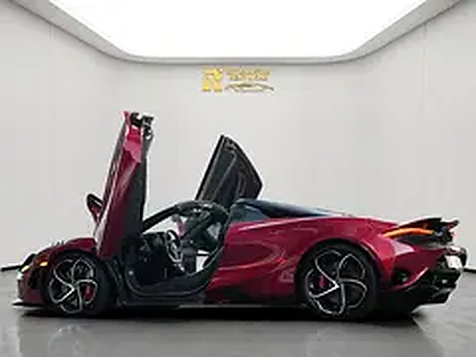 2024 McLaren 750S for Rent in Al Barsha 1 photo 2