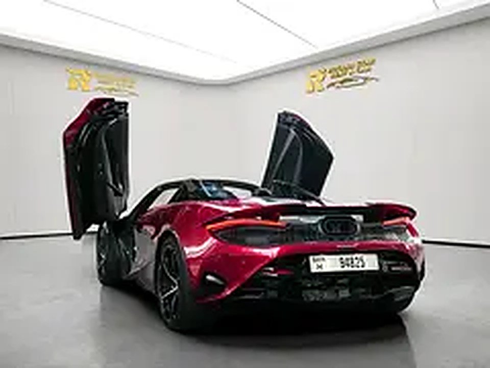 2024 McLaren 750S for Rent in Al Barsha 1 photo 4