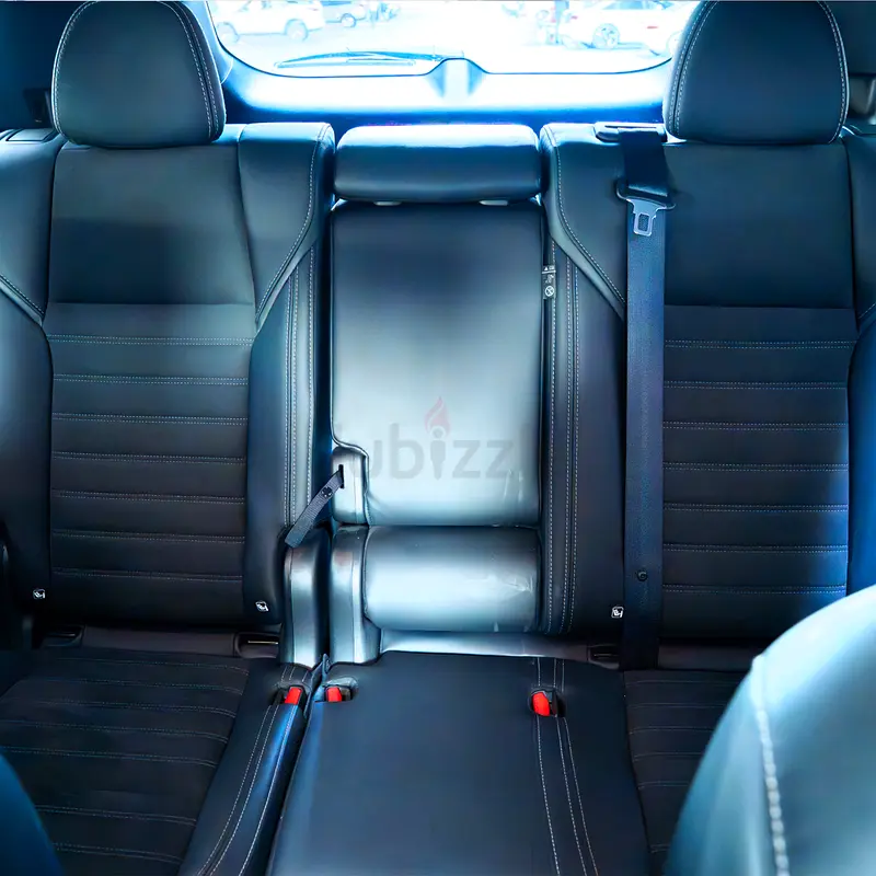 2025 Mitsubishi Outlander for Rent in Jumeirah Lake Towers (JLT) photo 6