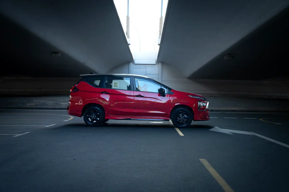 2025 Mitsubishi Xpander for Rent in Jumeirah Lake Towers (JLT) (Red) photo 3