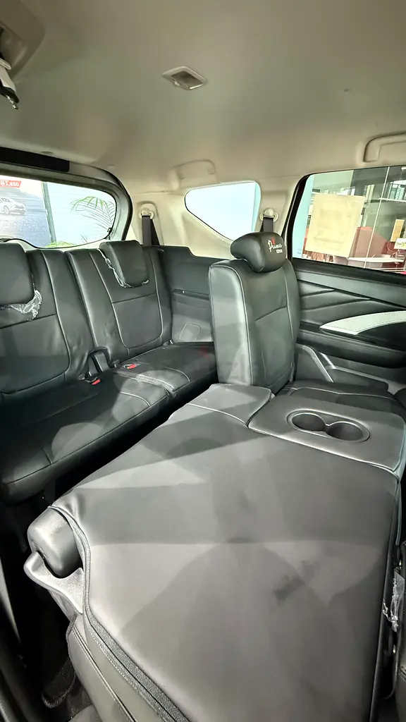 2025 Mitsubishi Xpander for Rent in Jumeirah Lake Towers (JLT) (Silver) photo 7