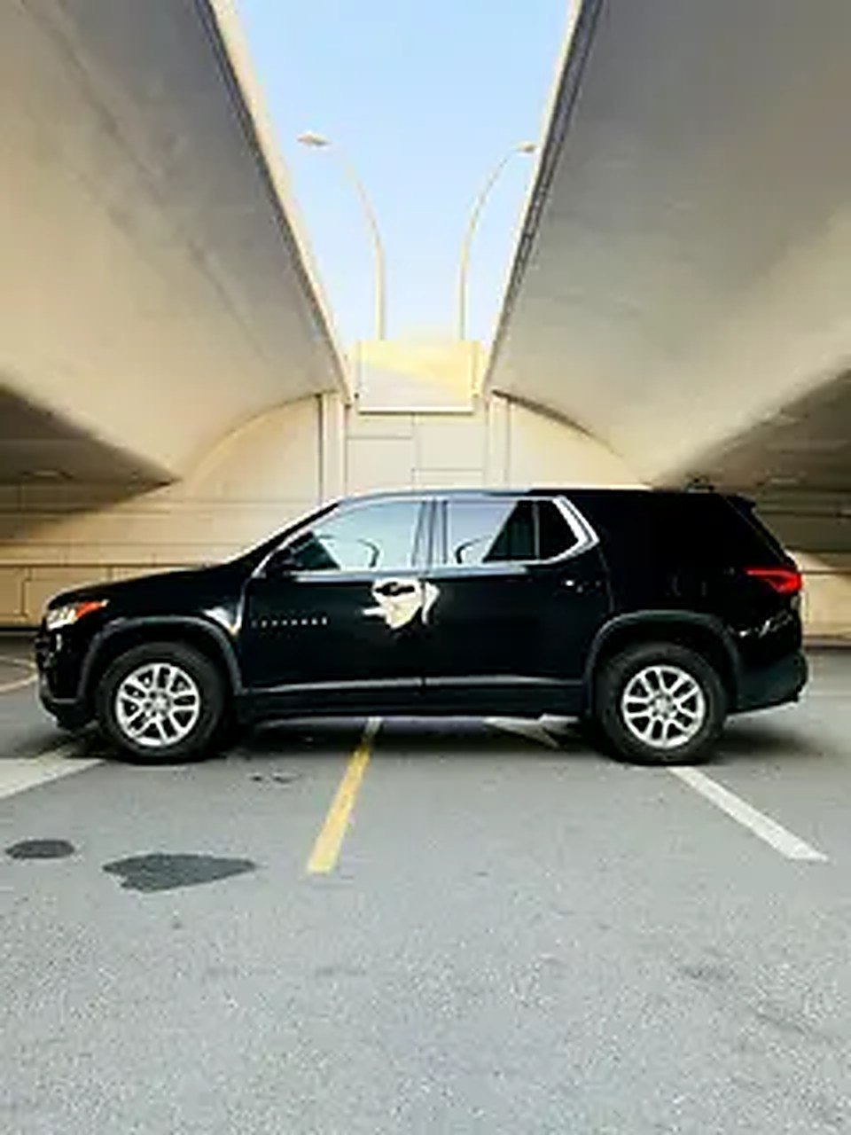 2022 Chevrolet Traverse for Rent in Business Bay photo 3