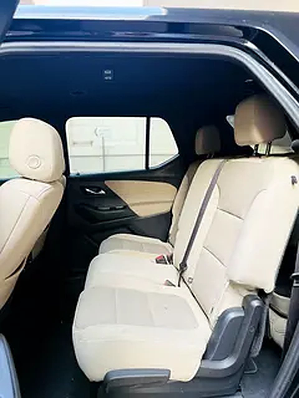 2022 Chevrolet Traverse for Rent in Business Bay photo 4