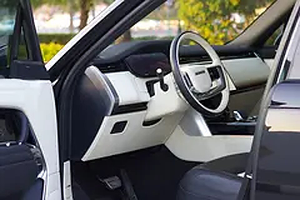 2023 Land Rover Range Rover for Rent in Al Jaddaf photo 4