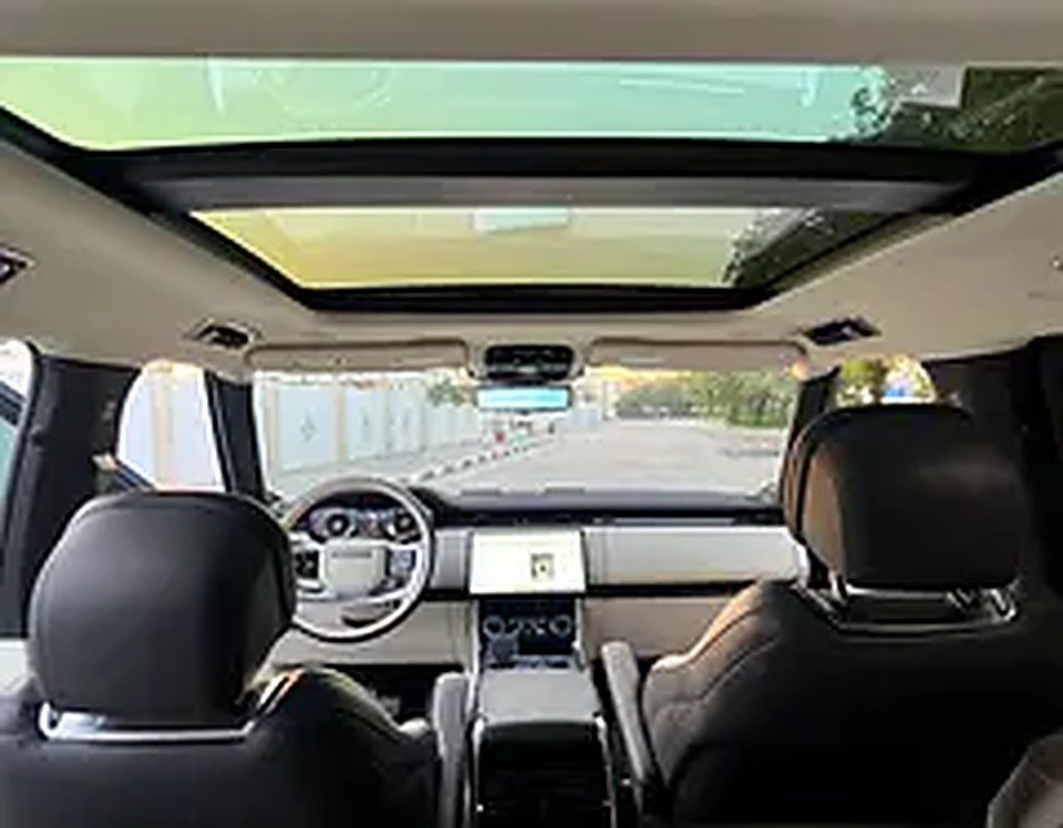 2023 Land Rover Range Rover for Rent in Al Jaddaf photo 6