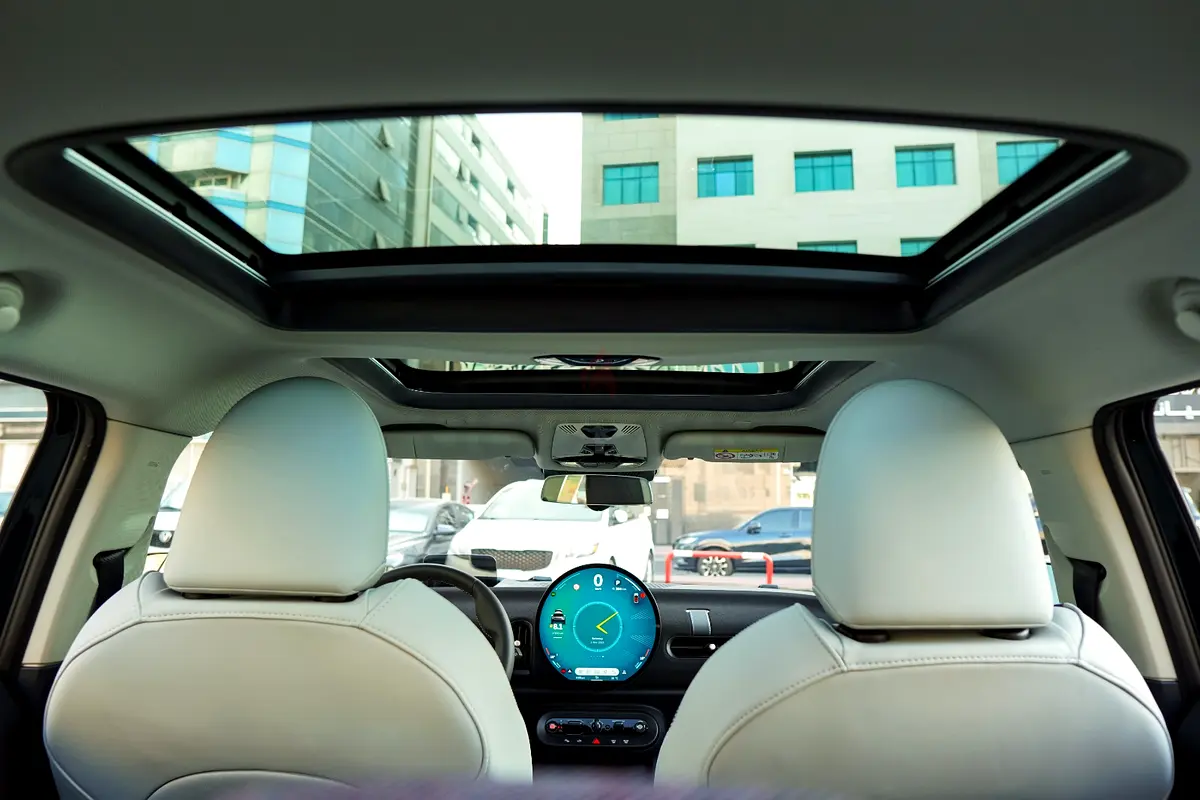2025 MINI Cooper for Rent in Al Garhoud photo 3