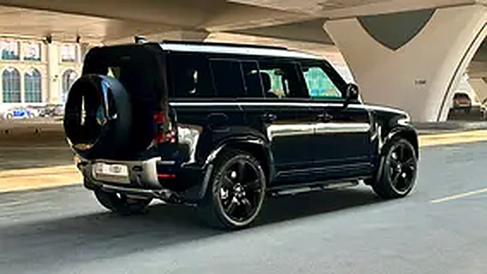2025 Land Rover Defender for Rent in Business Bay photo 4