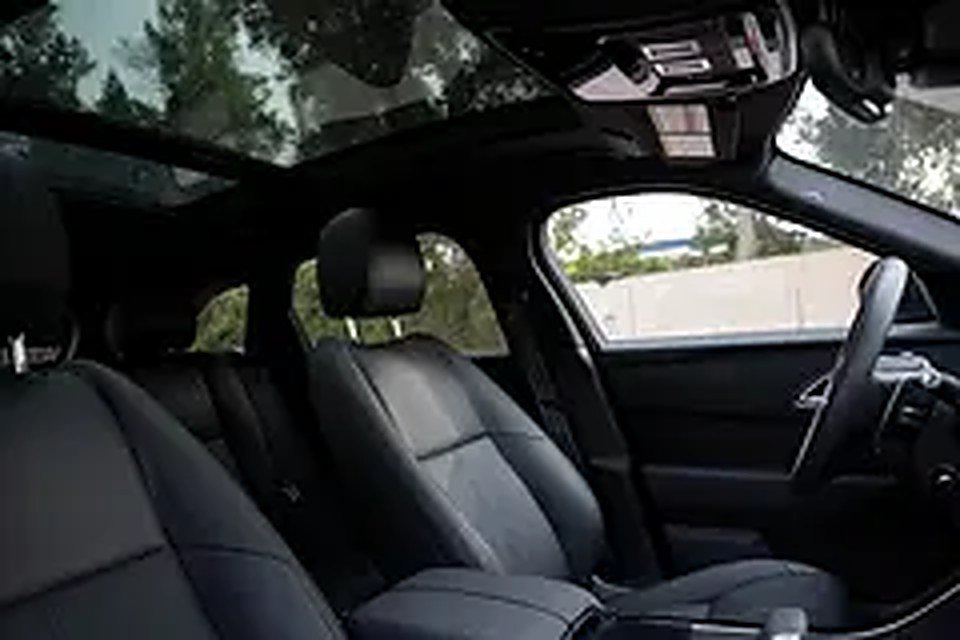 2026 Land Rover Range Rover Velar for Rent in Palm Jumeirah photo 5