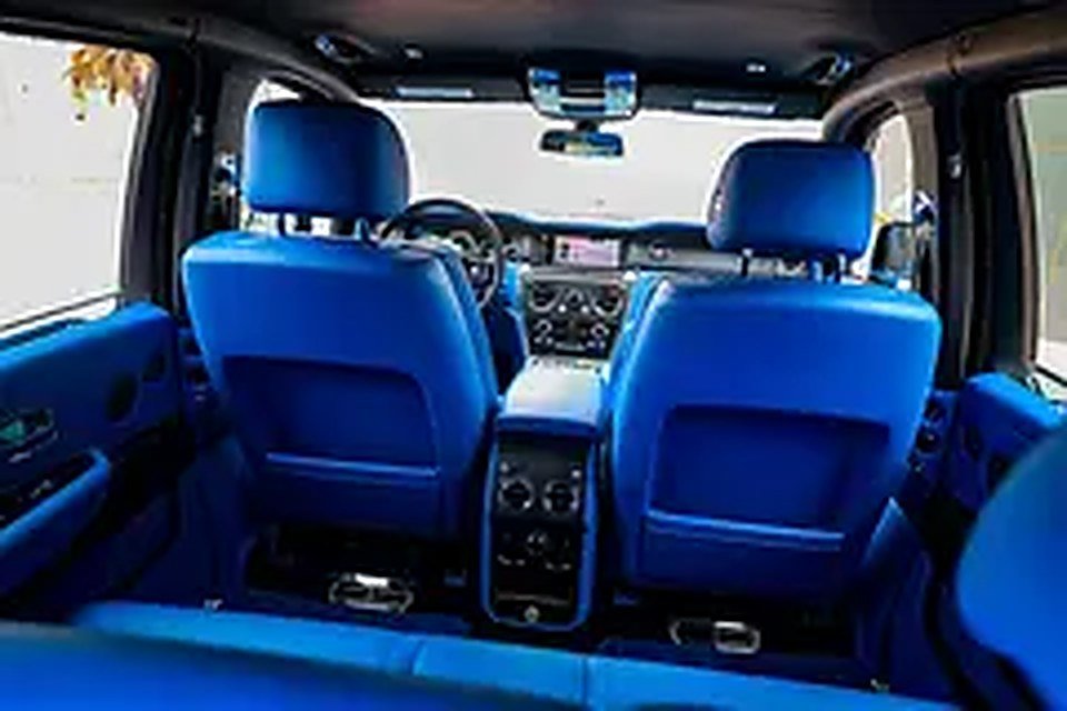 2024 Rolls-Royce Cullinan for Rent in Palm Jumeirah photo 5