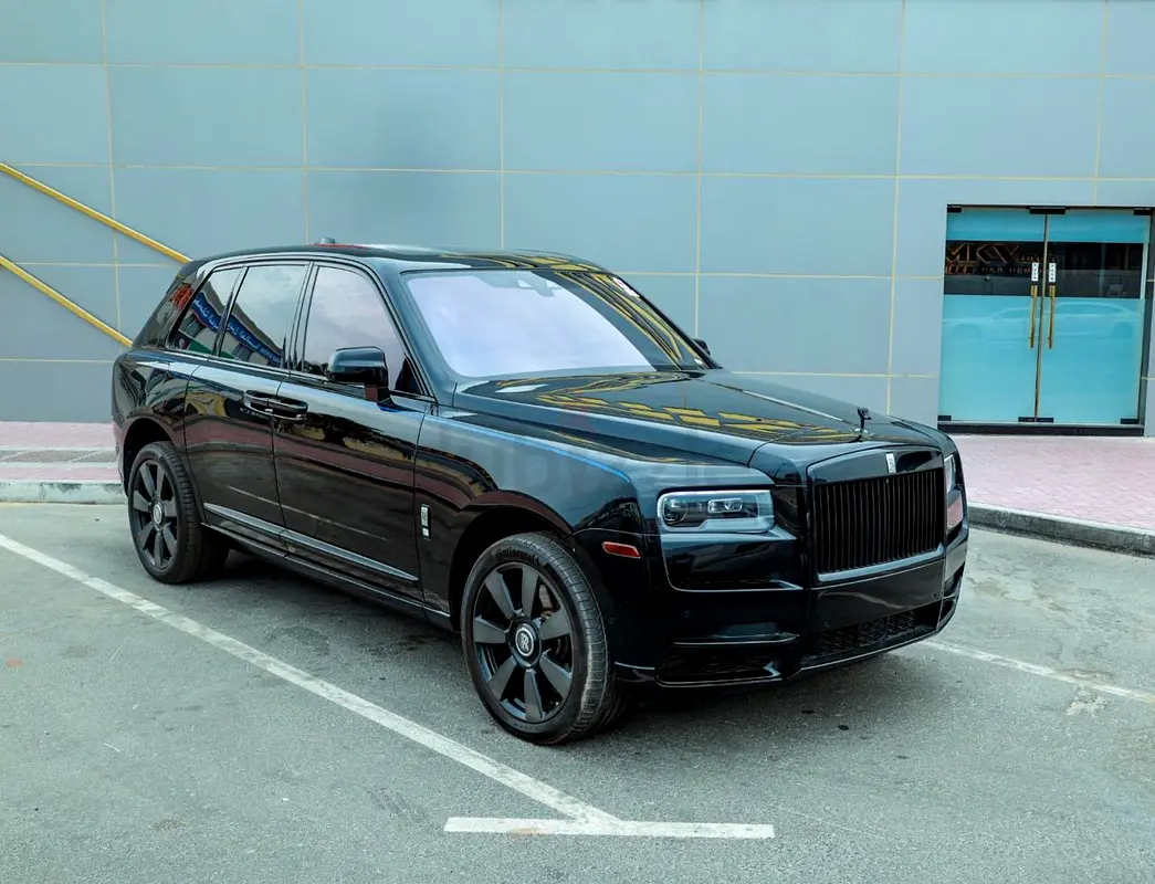 2024 Rolls-Royce Cullinan for Rent in Palm Jumeirah photo 7