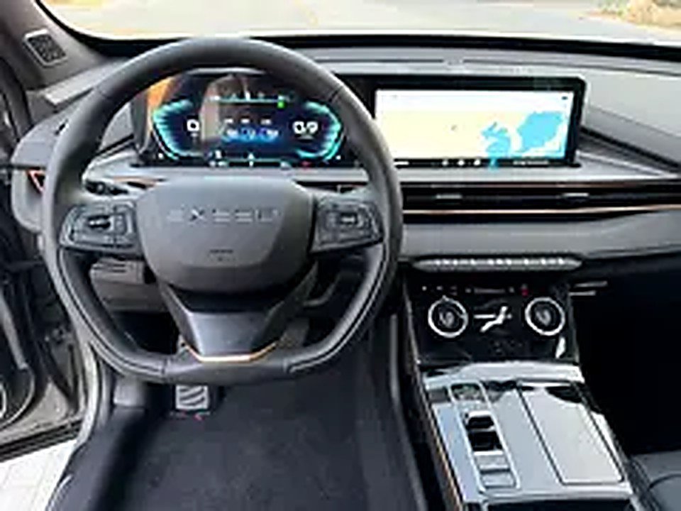 2026 Exeed LX for Rent in Al Quoz 4 (Grey) photo 3