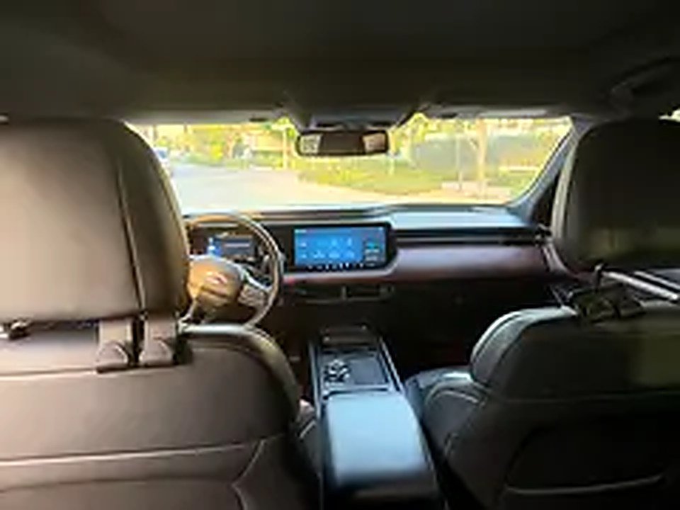 2024 Ford Taurus for Rent in Al Quoz 4 photo 3