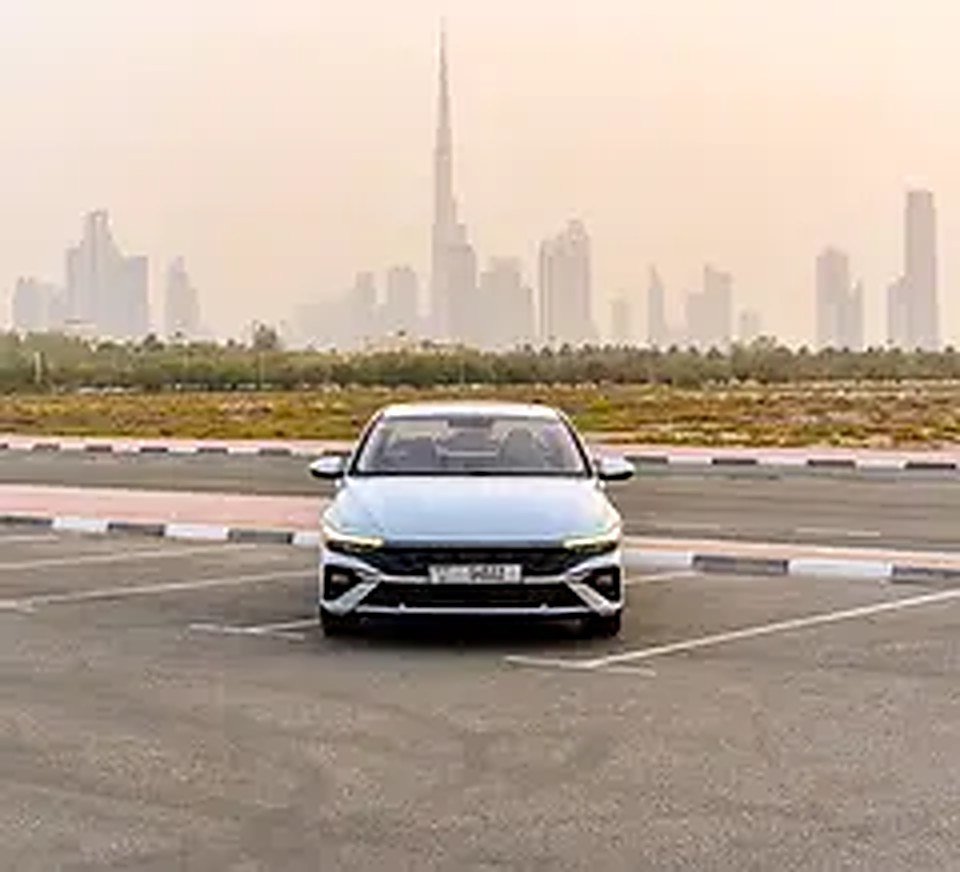 2024 Hyundai Elantra for Rent in Al Garhoud photo 2
