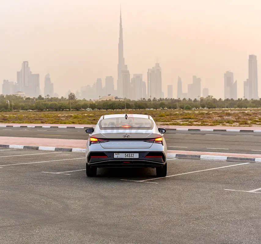 2024 Hyundai Elantra for Rent in Al Garhoud photo 5