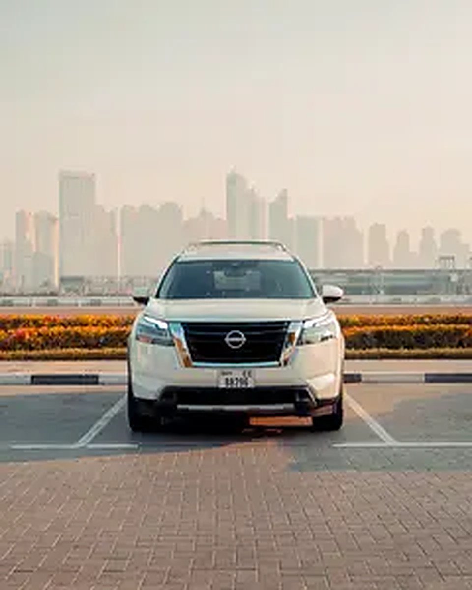 2024 Nissan Pathfinder for Rent in Business Bay photo 2