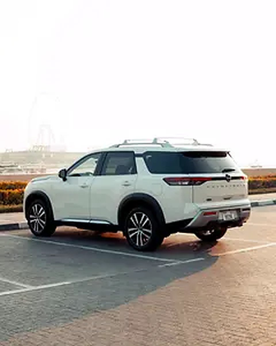 2024 Nissan Pathfinder for Rent in Business Bay photo 5