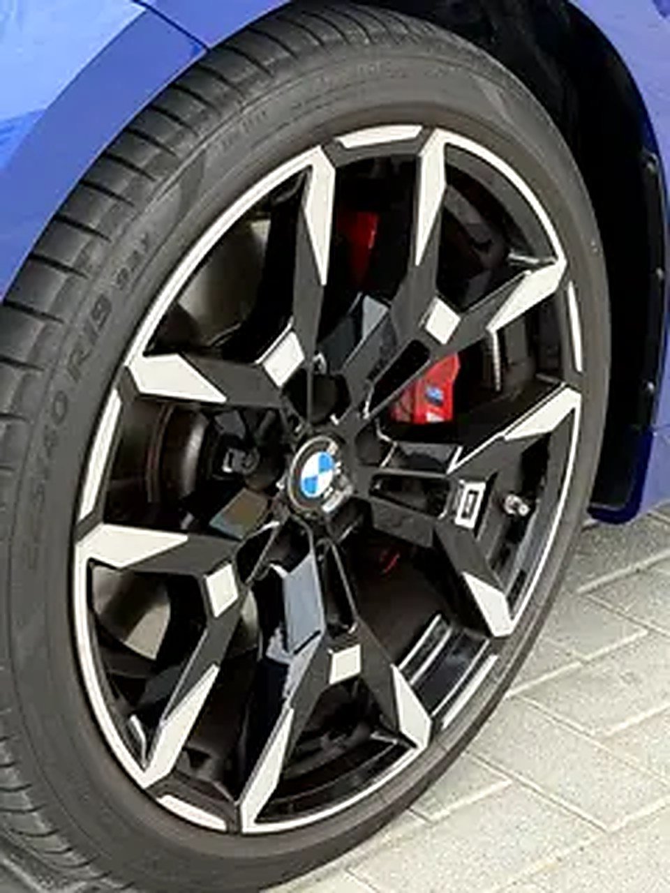 2025 BMW 4-Series for Rent in Al Garhoud (Grey) photo 3