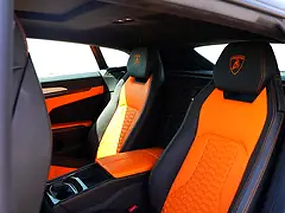 2023 Lamborghini Urus for Rent in Al Garhoud photo 5