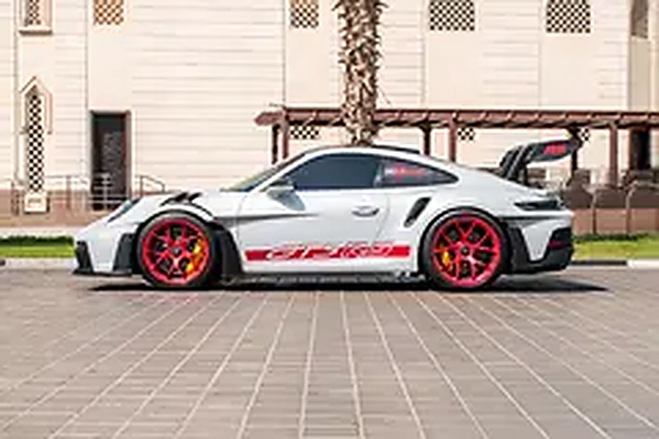 2023 Porsche 911 for Rent in Al Quoz 3 photo 4