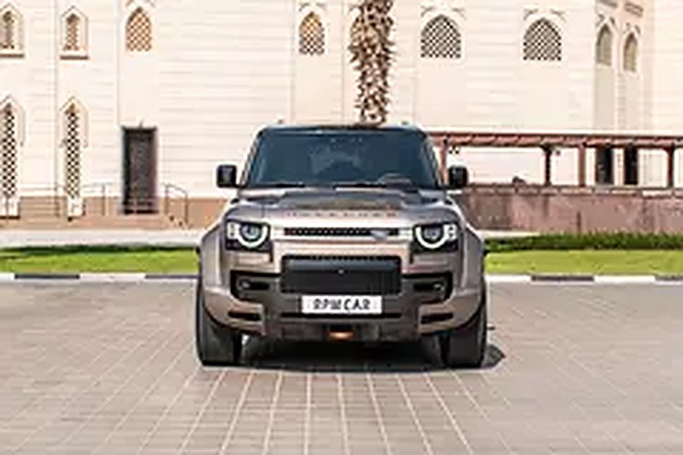 2025 Land Rover Defender for Rent in Hor Al Anz photo 2