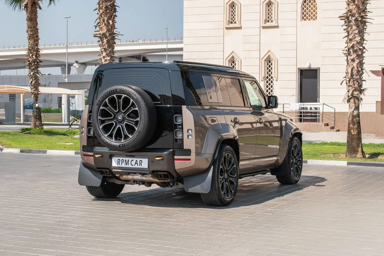 Hire 2025 Land Rover Defender OCTA Bronze in Dubai photo 5