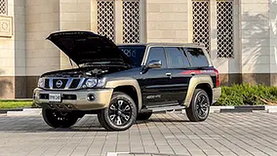 2023 Nissan Patrol for Rent in Al Quoz 3 photo 3