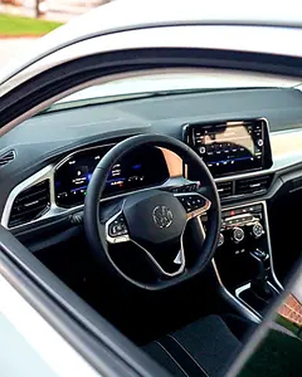 2025 Volkswagen T-Roc for Rent in Al Quoz 3 photo 6