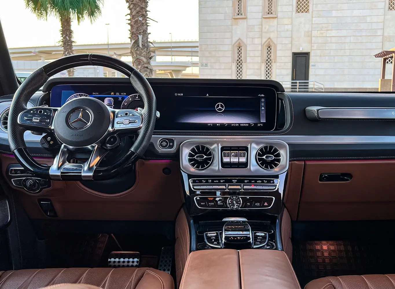 2023 Mercedes-Benz G63 AMG Black for Rent in Dubai photo 4