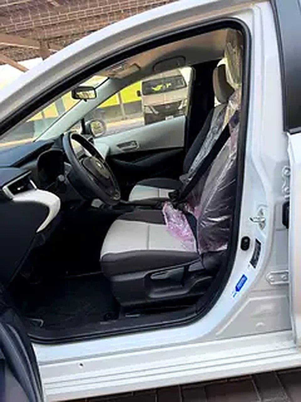 2025 Toyota Corolla for Rent in Business Bay (White, Automatic, 5 Seater, FALCON STAR) photo 5