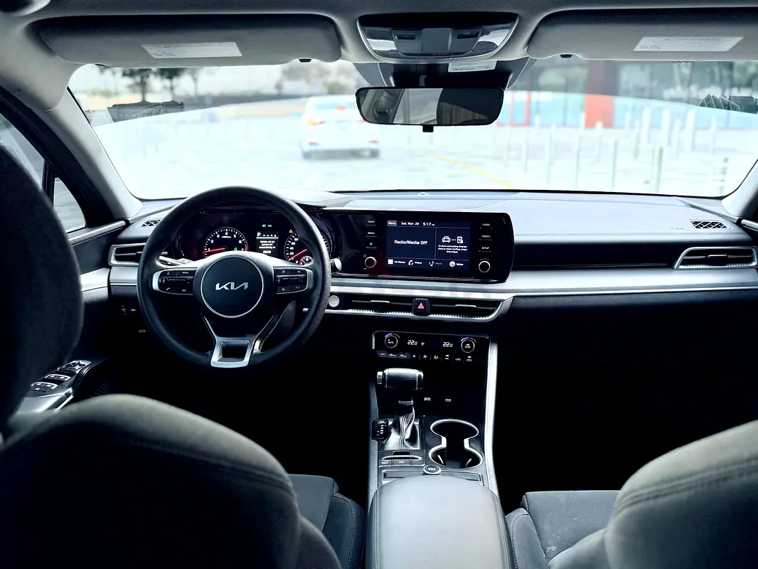 2022 Kia K5 for Rent in Abu Hail photo 3