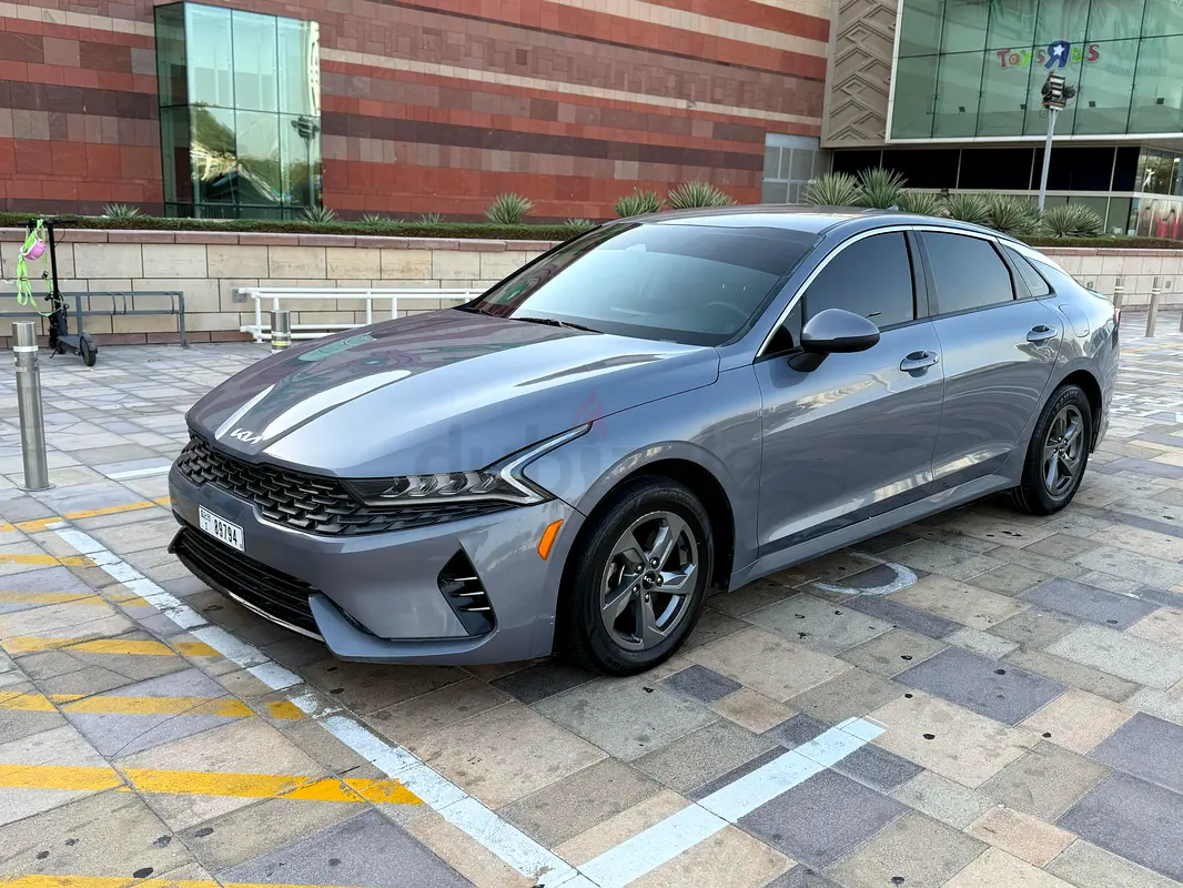 2022 Kia K5 for Rent in Abu Hail photo 6