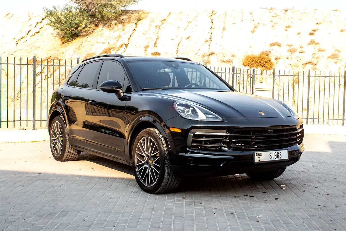 2023 Porsche Cayenne for Rent in Motor City photo 2