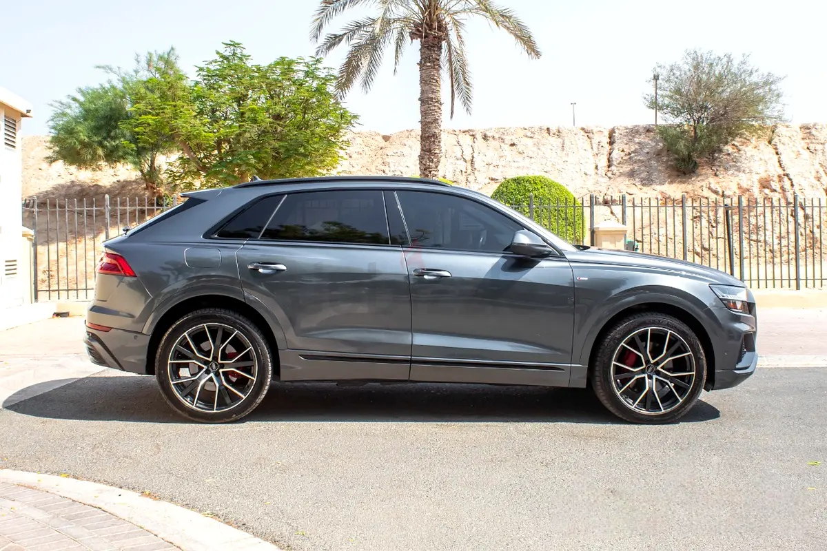 2022 Audi Q8 for Rent in Motor City photo 3