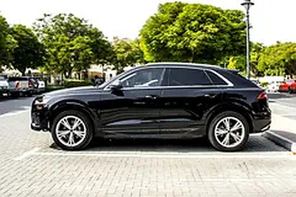 2022 Audi Q8 for Rent in Motor City photo 5