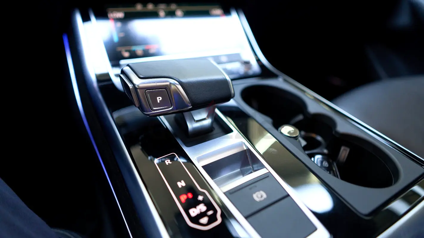 2022 Audi Q8 for Rent in Motor City photo 8
