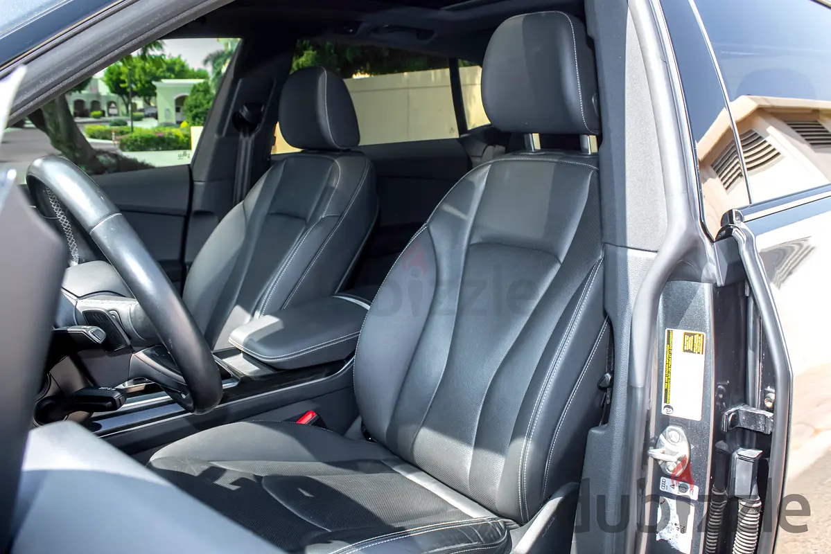 2022 Audi Q8 for Rent in Motor City photo 10
